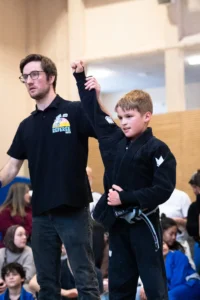 sieg bjj kind arm hoch