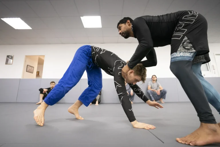 NoGi-Training im BJJ DOJO Berlin: Stand-up und Takedown-Drill. Foto: Photo Blackbelt.